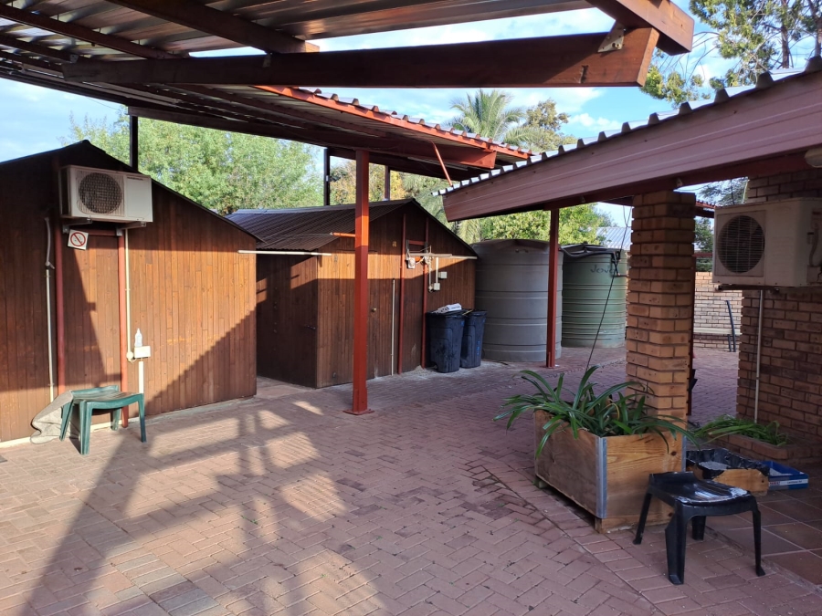 5 Bedroom Property for Sale in Kathu Northern Cape